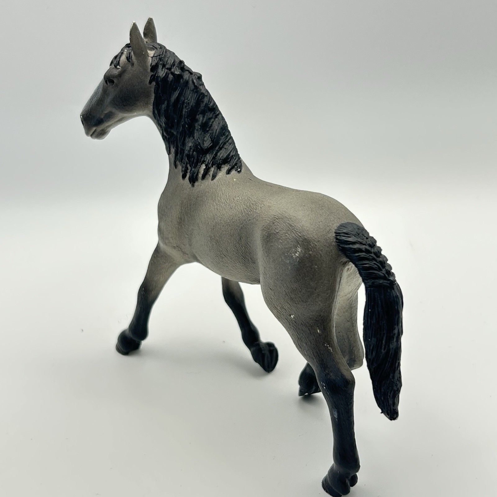 Schleich Cheval de Selle Francais Mare Horse Figure NEW Realistic 13955