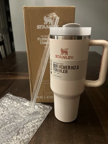 Stanley 40oz Flamingo Pink Tumbler Stainless Steel H2.0 FlowState Quencher