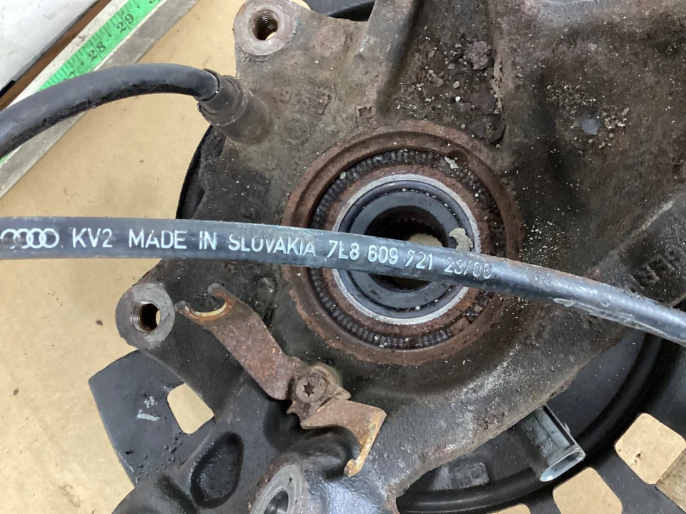 Audi Q7 2007-2015 3,6 L trasero izquierdo lado del conductor eje nudillo buje 7L8505435 OEM Foto 3 de 4