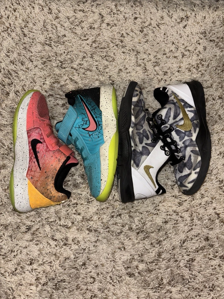 耐克 KOBE VIII (PS) 尺寸 13.5C MAMBACITA GIGI $ JA 2 KOOLAID 尺寸 13.5C 混合 BERRY — 第 2/4 张图片