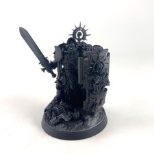 X1 Captain With Shield Relic Plastic Warhammer 40K  P-00MNO