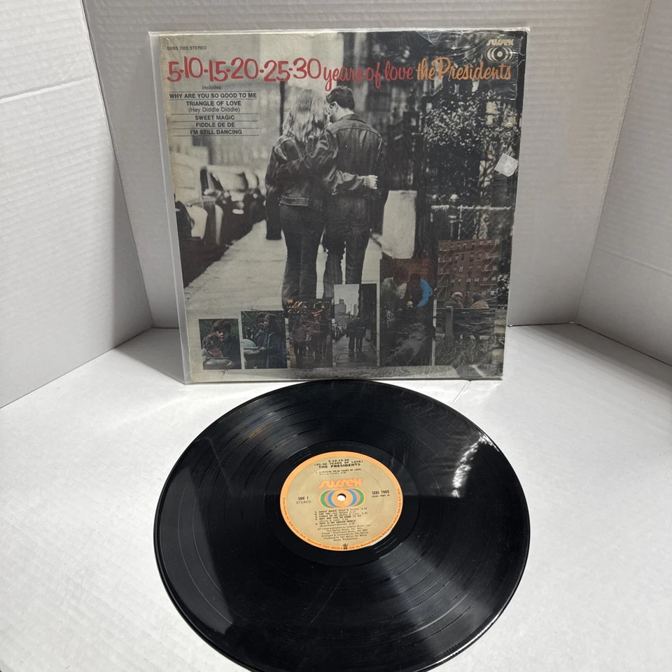 PRESIDENTS 5*10*15*20*25*30 Years Of Love SXBS7005 Strlng LP Vinyl VG+ Hole Pnch - Image 3 of 4