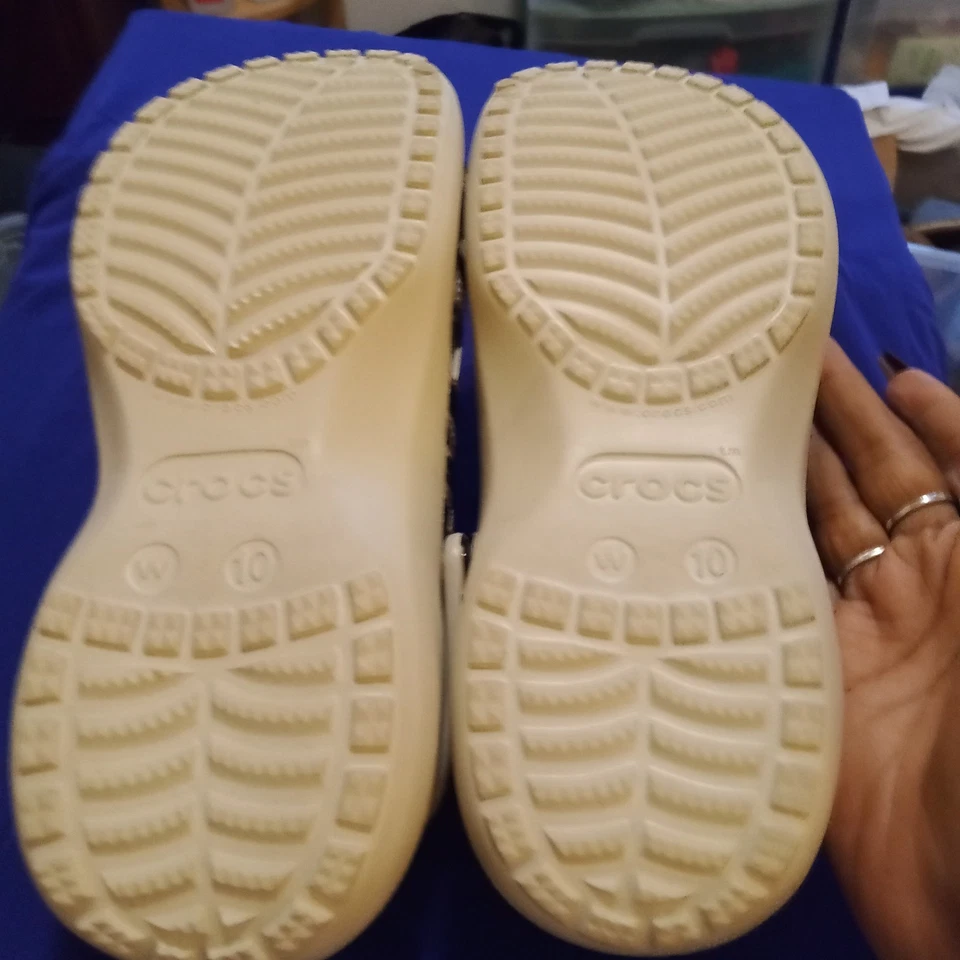 Zuecos de plataforma Crocs para mujer talla 10 animal remix estampado de leopardo tostado y negro Foto 4 de 4