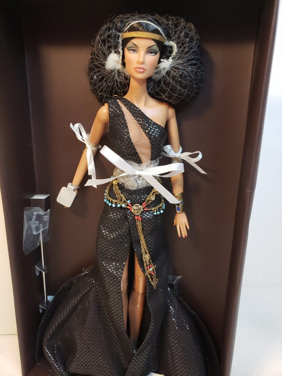 BACK TO BLACK NATALIA FATALE FR DOLL 2008 IFDC EXCLUSIVE
