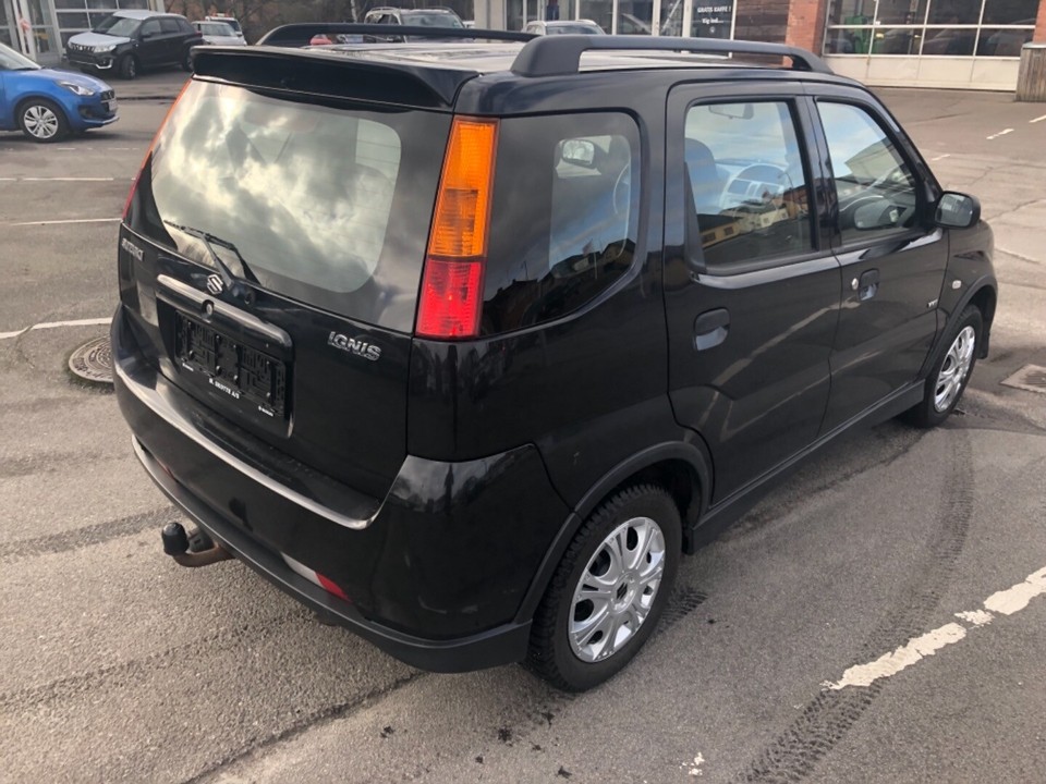 Suzuki ignis 2006