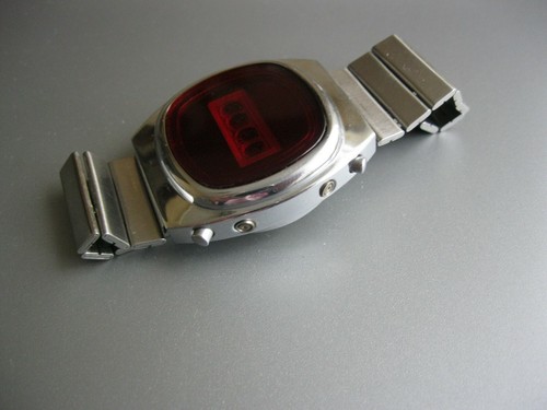 NOS!Watch Rare Soviet Elektronika 1 Red Pulsar Quartz USSR 1982 Digital Led - Picture 4 of 12