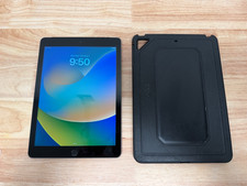 Apple iPad 5th Gen - 9.7" Display 32GB Wi-Fi  Verizon Cellular W/ Case Bundle
