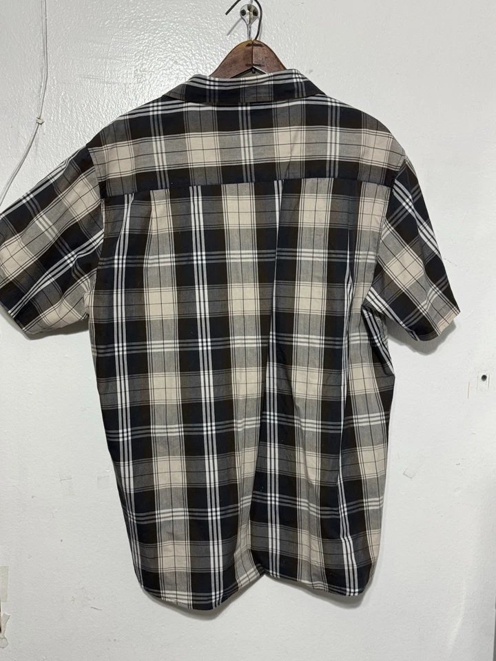 Beverly Hills Polo Club Men’s Plaid Short Sleeve Button Shirt Size L Casual - Image 3 of 4