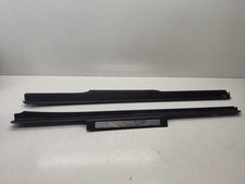 MERCEDES-BENZ R W251, V251 Schwellerzierleiste vorne rechts 36727561 MERCEDES-BENZ R W251, V251 Schwellerzierleiste vorne rechts 36727561