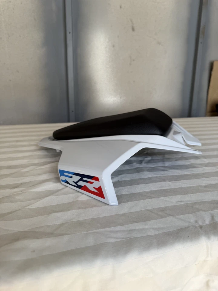 Asiento trasero BMW S1000RR y panel de carenado superior asiento envolvente Pillón 46631541912  Foto 3 de 4