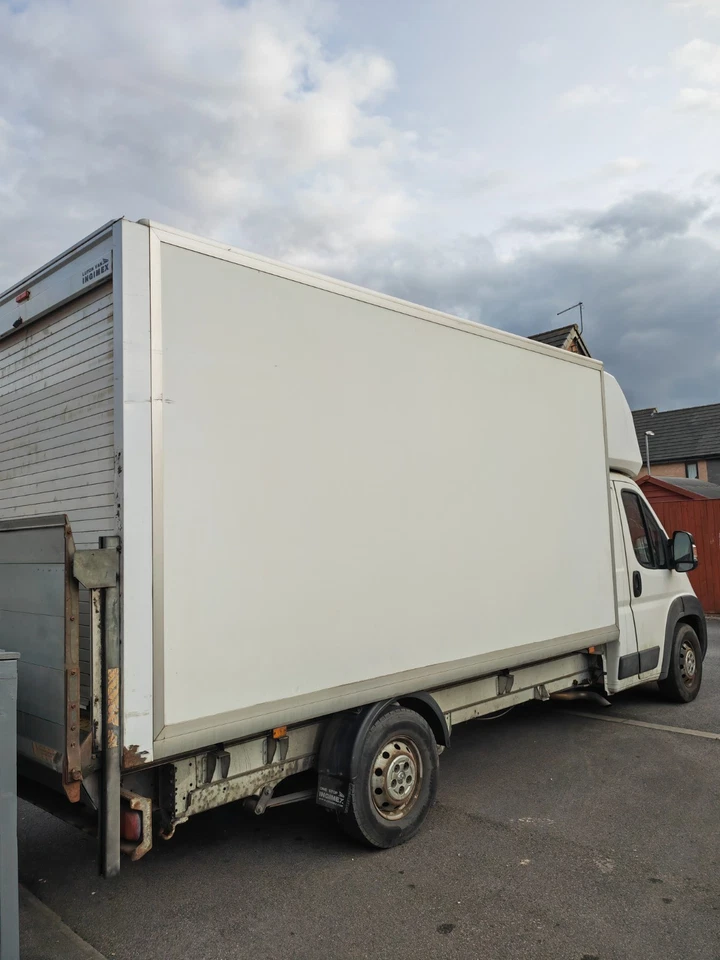 Peugeot Boxer 2.0 LUTON VAN NO VAT! Fresh MOT - Image 2 of 2