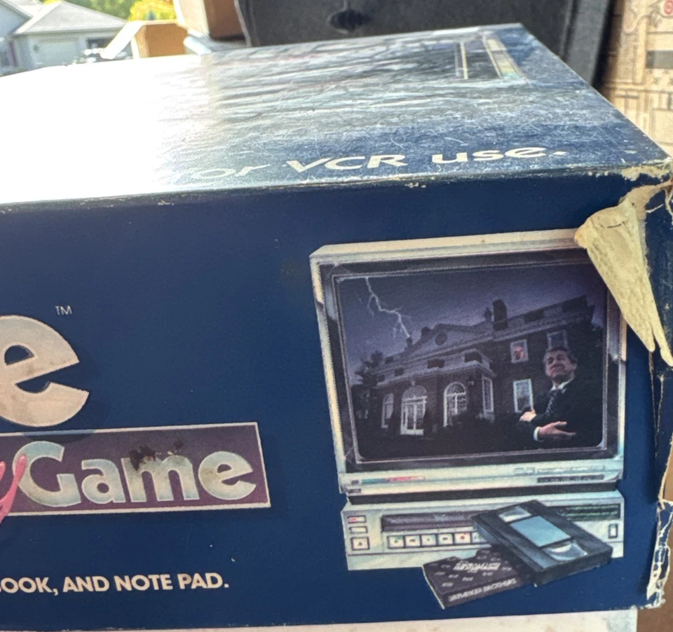 Clue VCR Mystery Game VHS Format Video Casette Cards Detective USED CONDITION - Image 2 of 4