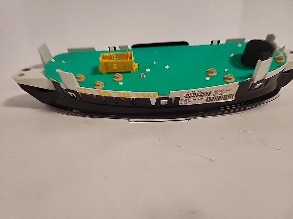 2003-2004 Saturn Ion Speedometer Instrument Cluster Gauges 22708266 HNCJ4 B1 Foto 3 de 4