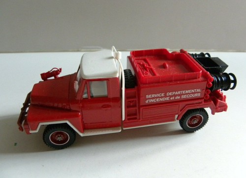 Solido Acmat VLRA 4x4 – Miniature Ambulance Militaire 1:50, édition Neuve Avec Accessoires (Vert, 1975)