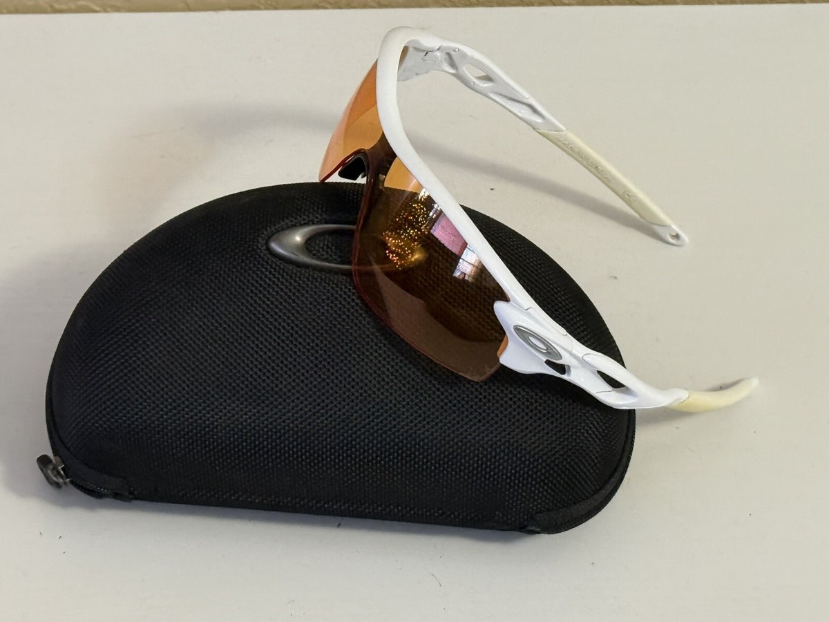 Great Used Oakley RadarLock Sunglasses White Yellow Lens Great Used Oakley RadarLock Sunglasses White Yellow Lens