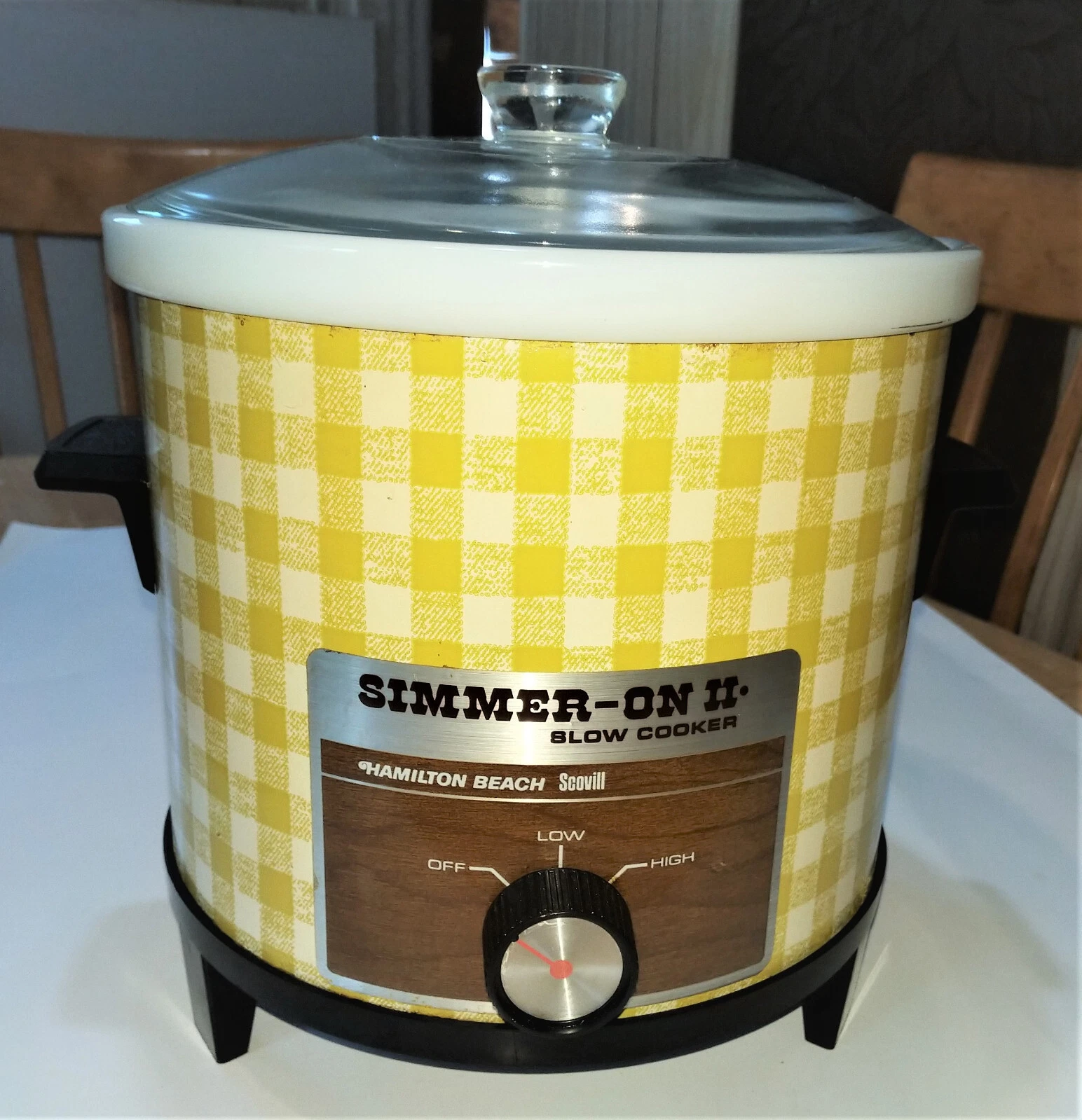 VINTAGE WORKING HAMILTON BEACH SIMMER ON II. 4 QT. SLOW COOKER. INCLUDES LID.