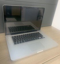 Apple MacBook Pro A1286 Core 2 Duo T9400 4GB 320GB HDD GT 9600M CAM B-Ware25