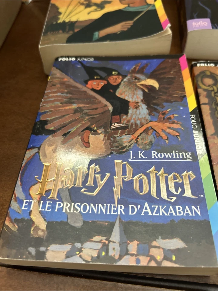Lot Of 6 Harry Potter Paperback Books ALL IN FRENCH - Image 2 of 4