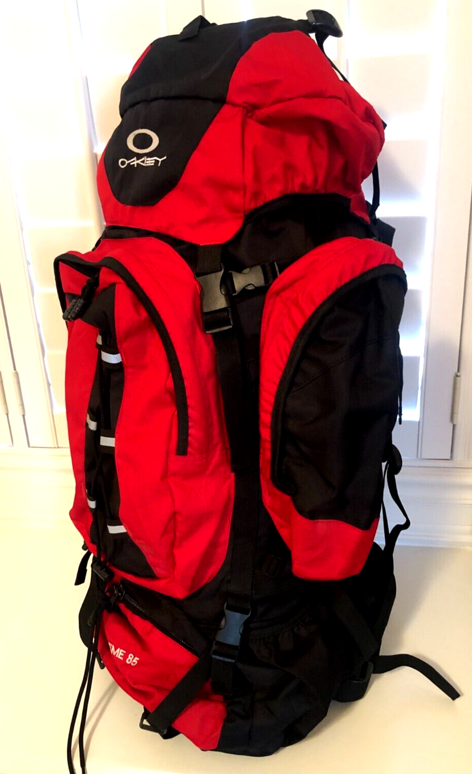 RED EXTREME 85 LITER BACKPACK Hiking Bug Out Bag Pack w/ Oakley