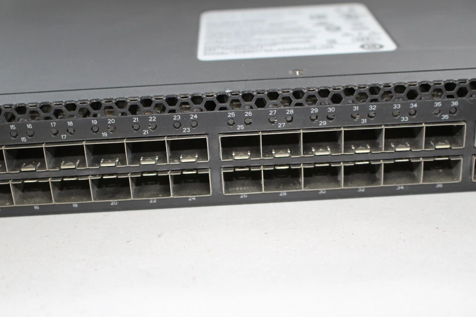 Quanta QCT T3048-LY2R Switch mit 3x Lüfter 2x Netzteil 48-Port Switch - Bild 4 von 4