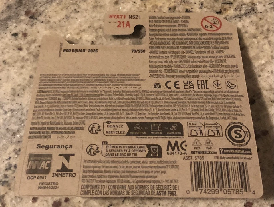 Hot Wheels HW50 CONCEPT VIOLA 2025 1:64 - Immagine 2 di 2