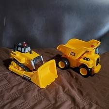 Toy State CAT Caterpillar 6" Construction Bulldozer Dump Truck-Light Sound Drive