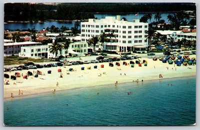 Vintage 1954 Fort Lauderdale Florida Trade Winds Beach Postcard AA162