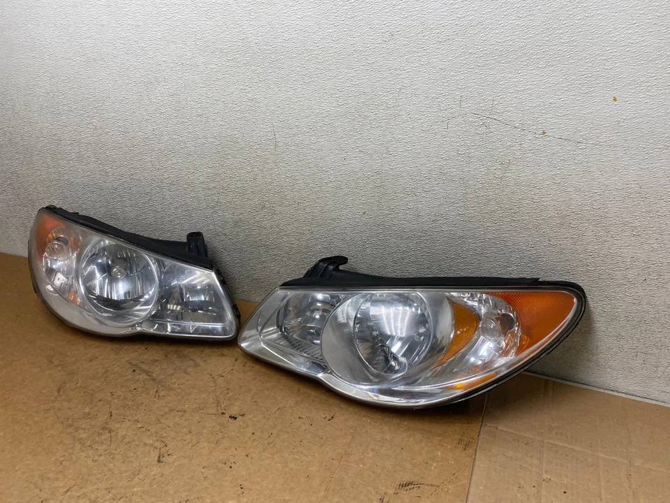 Faros laterales izquierdo+derecho Hyundai Elantra 2007 2008 2009 2010 TYC S6982 DW Foto 2 de 4