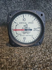 Piper Cub United Instruments VSI Vertical Speed Indicator PN 7000 (PA18,PA11,J3)