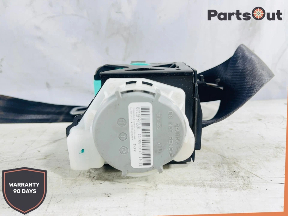 Audi A8 A8 Quattro 2011-2017 refractor de cinturón de seguridad trasero derecho del lado del pasajero OEM Foto 4 de 4