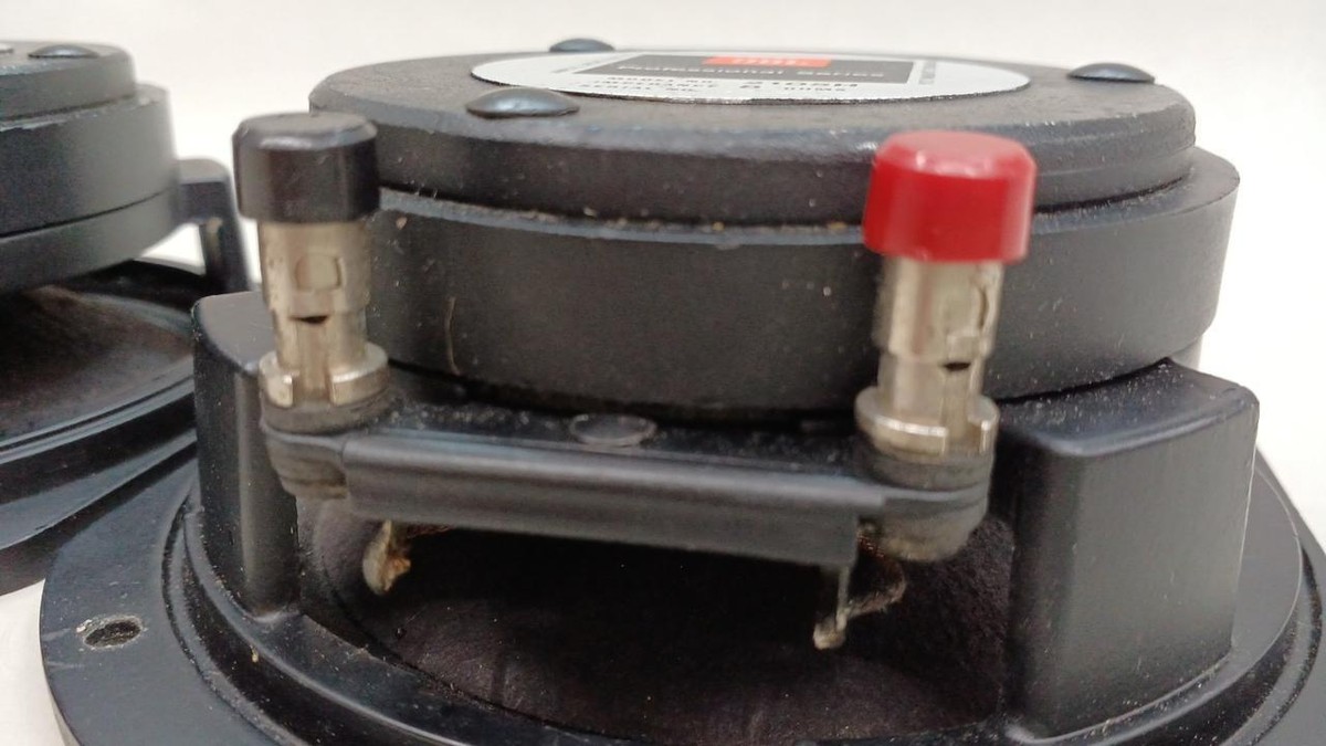 JBL 2105H 1本　　動作確認済　いい音出てます。 JBL 2105H Used 13cm cone midrange/speaker unit for 4315B Confirmed