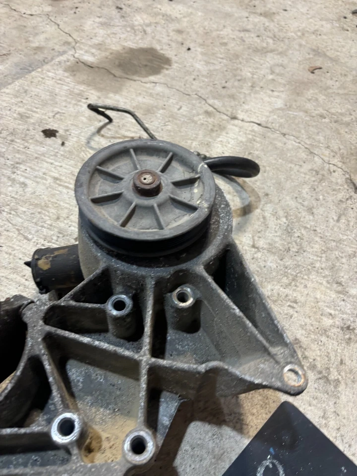 1988-1997 Ford F250 F350 7.5L 460 bomba de direção hidráulica suporte A/C F0TA-19E708-DB - Imagem 4 de 4