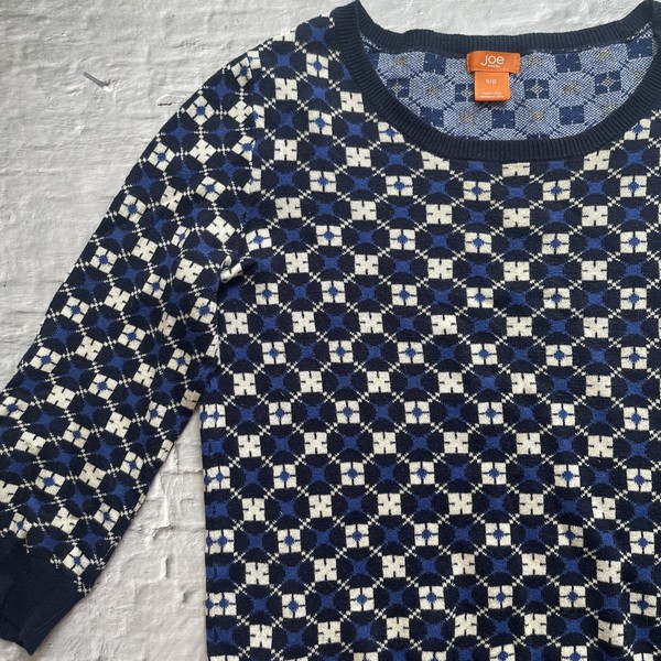 Joe Fresh preppy geometric print crew neck sweater EUC - Size Small