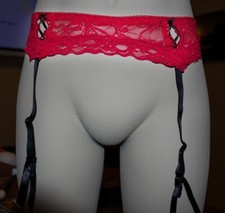 Garter Belt - Red  Black Medium 25-33 inches 