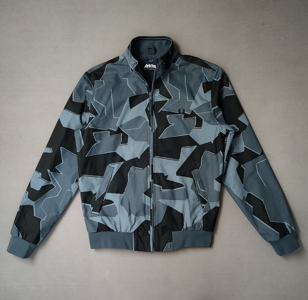 Men's Fred Perry Arktis Camouflage Jacket - Small P2P 21
