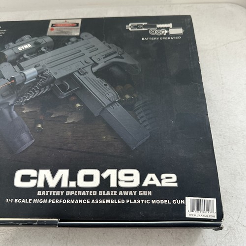 CYMA CM.019 A2 - Airsoft Uzi - New - Picture 2 of 8