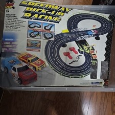 Vintage  1999 Fast Lane Speedway Pickup Racing Geoffrey Toys R Us