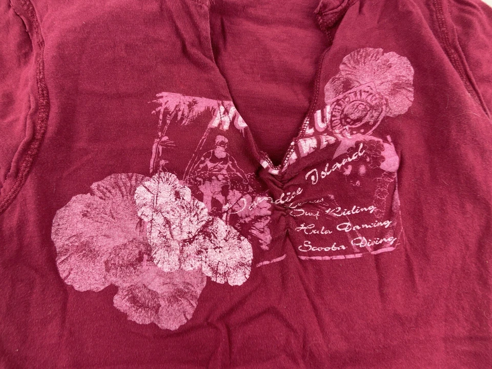 Camisa Top Vanity Juniors Informal Rosa Floral Talla Med Cuello en V Foto 2 de 4