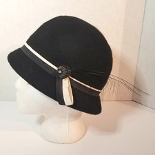 Capo Austrian Pure Wool Black Small Alpine Cloche w Feather Handmade Flapper Hat