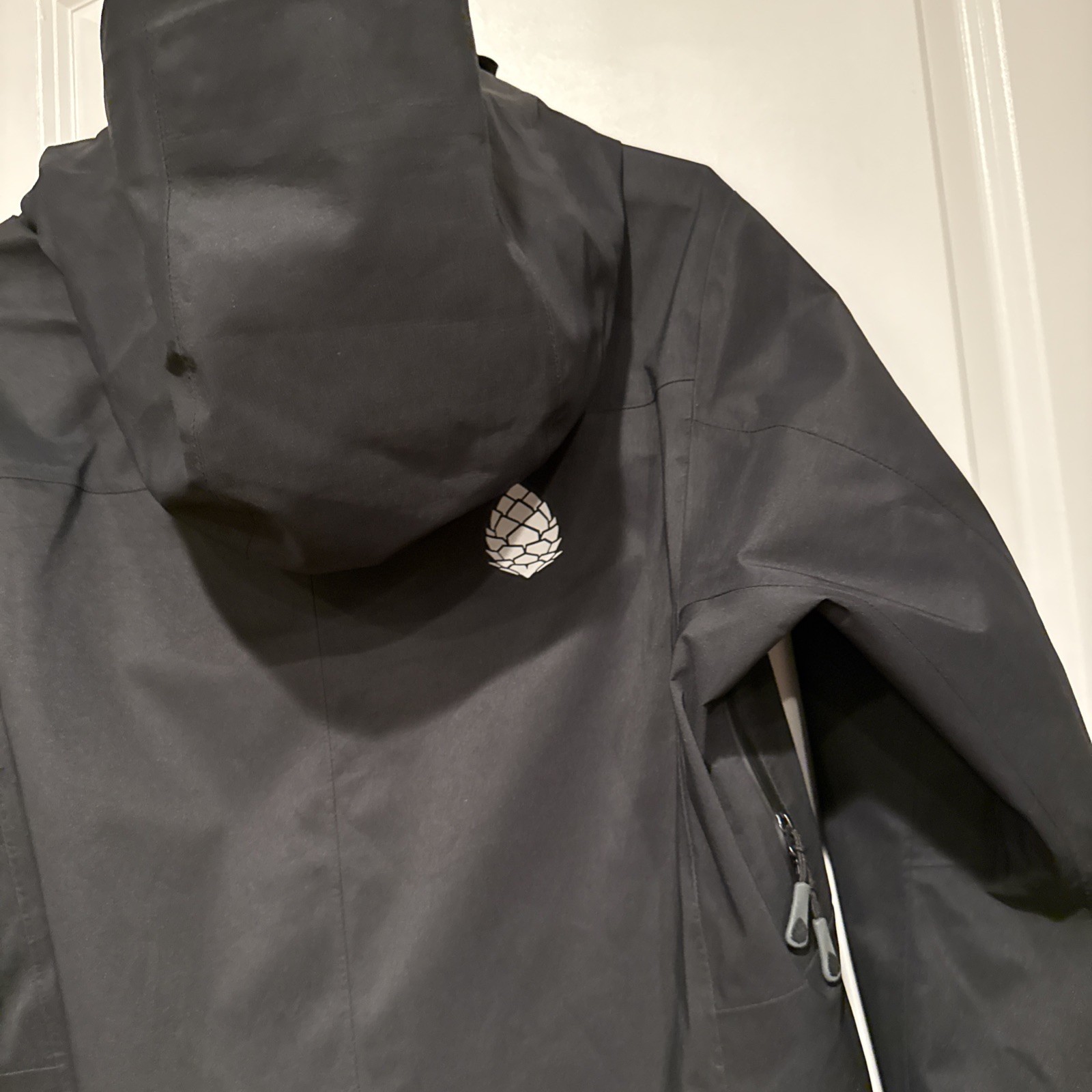 NWT $465 Stio Environ Jacket  Men's Size L Dermizax Abyss Black