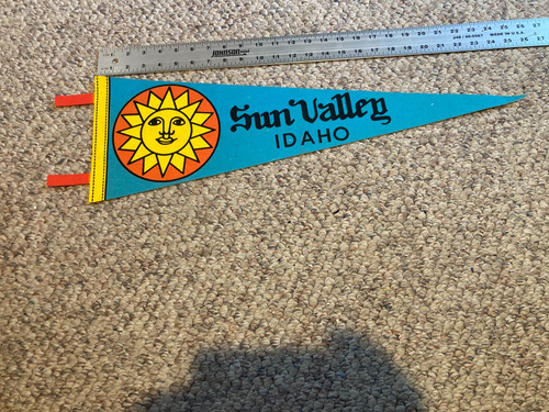 Vintage SOUVENIR Pennant BANNER Sun Valley Idaho ID Skiing - FAST SHIPPER