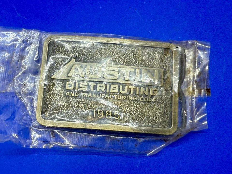 Austin Texas Distributing and Manufacturing Corp 1985 NOS RJ Belt Buckle - Image 2 of 4