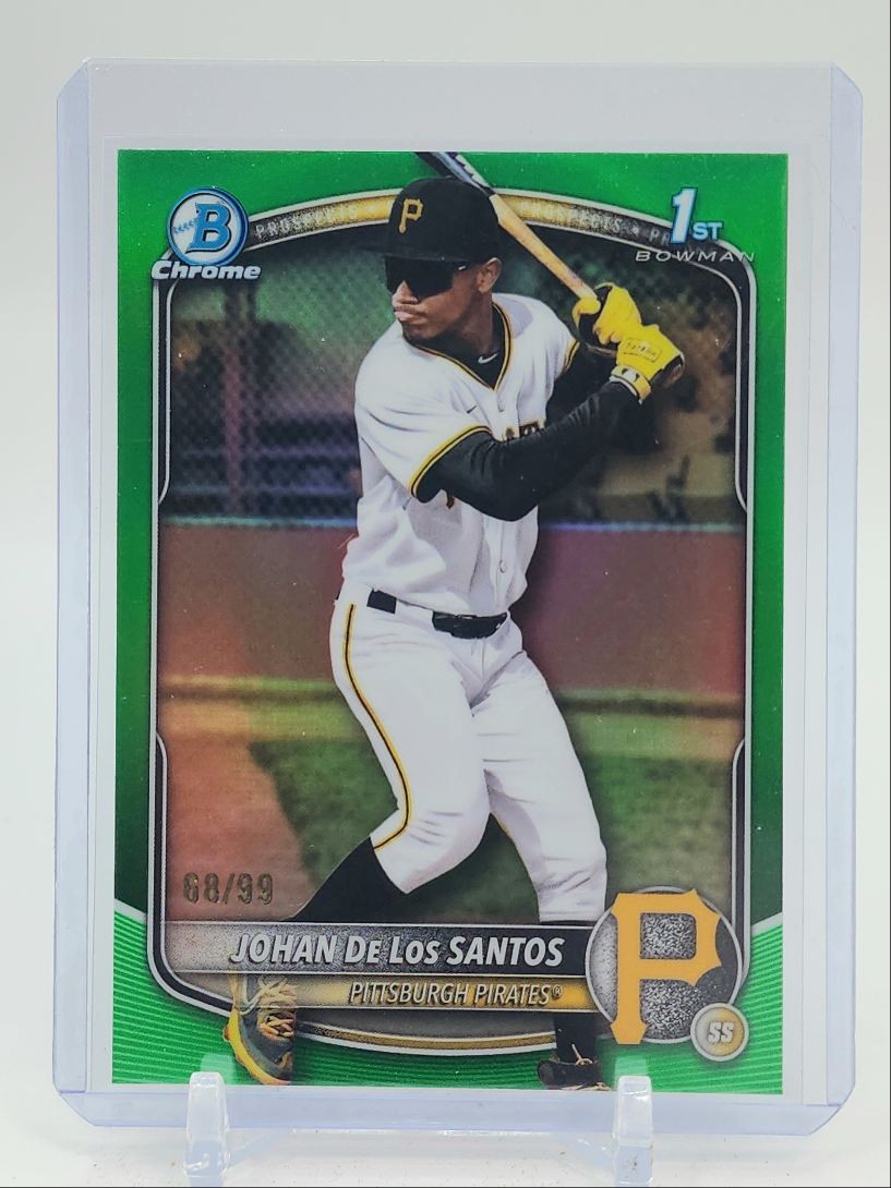 JOHAN DE LOS SANTOS 2025 BOWMAN CHROME 1ST GREEN REFRACTOR /99 Q4920