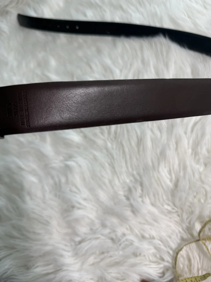 Nuevo cinturón reversible Van Heusen con etiquetas para hombre en negro y marrón Foto 4 de 4