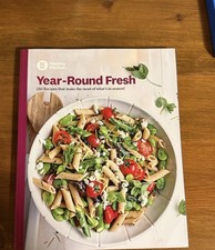 Weight Watchers Cookbooks Year Round Fresh And Cook Up Comfort