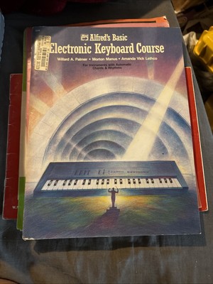 Alfred's Basic Electronic Keyboard Course For Instruments with Automatic Chords 