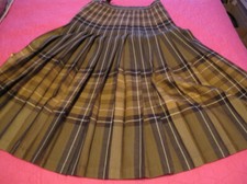 Highland Queen Kilt Skirt Reversible Reduced Vintage Sz 8 154" Sweep FREE H