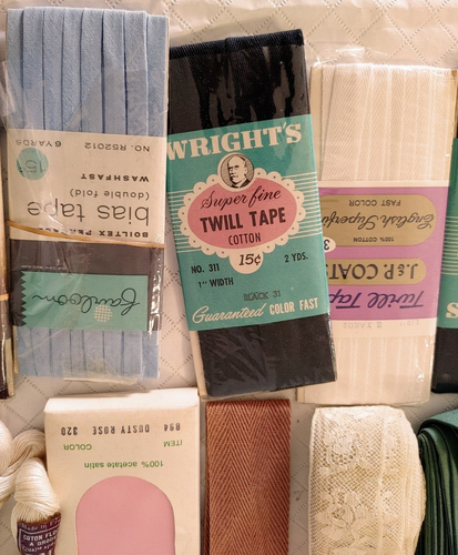 Mixed Lot of Sewing Notions Embrod Thread Bias Tape Blanket Binding + #23102 - Picture 17 of 23
