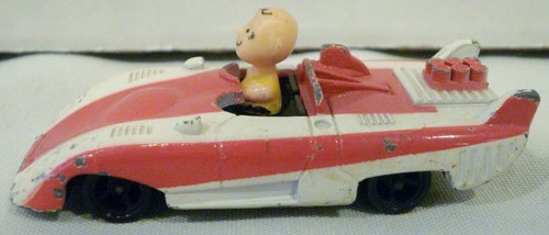 Aviva Peanuts Charlie Brown Diecast Race Car - Picture 6 of 10