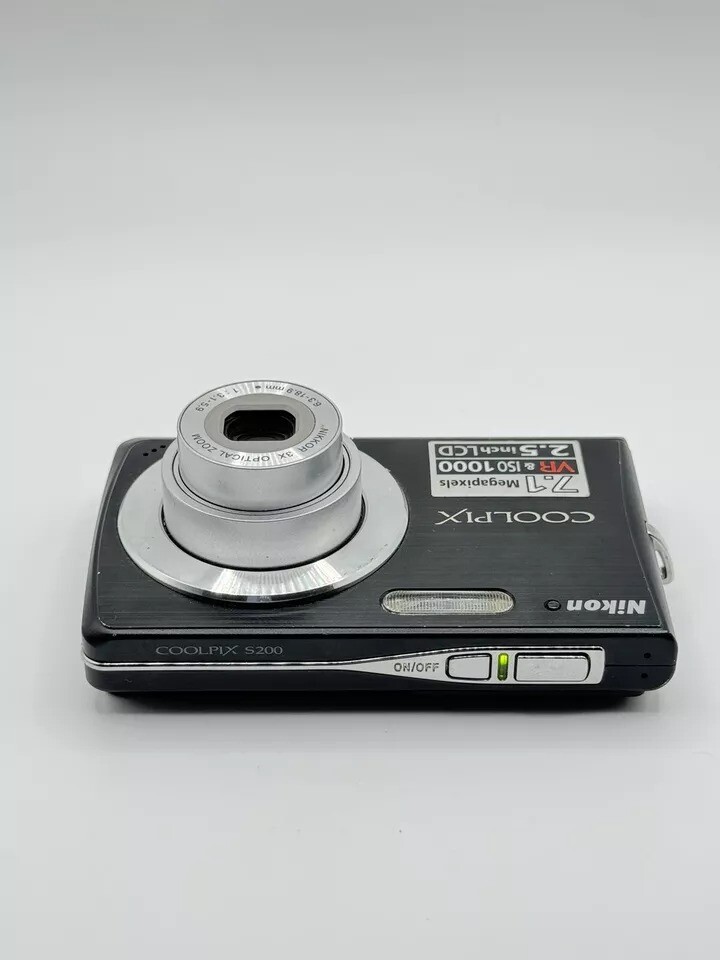 尼康 COOLPIX S200 710 万像素 3 倍光学变焦 CCD 数码相机 - 100 尼康 COOLPIX S200 710 万像素 3 倍光学变焦 CCD 数码相机 - 100